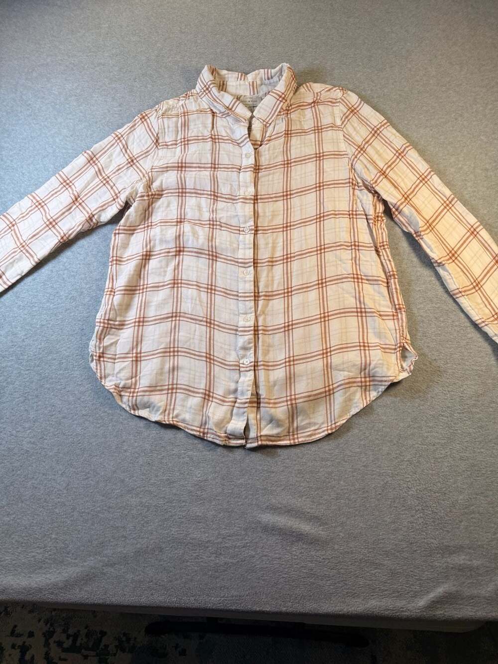 Lucky Brand Women's Cream and Brown Plaid Long Sleeve Button-Down Shirt Size M